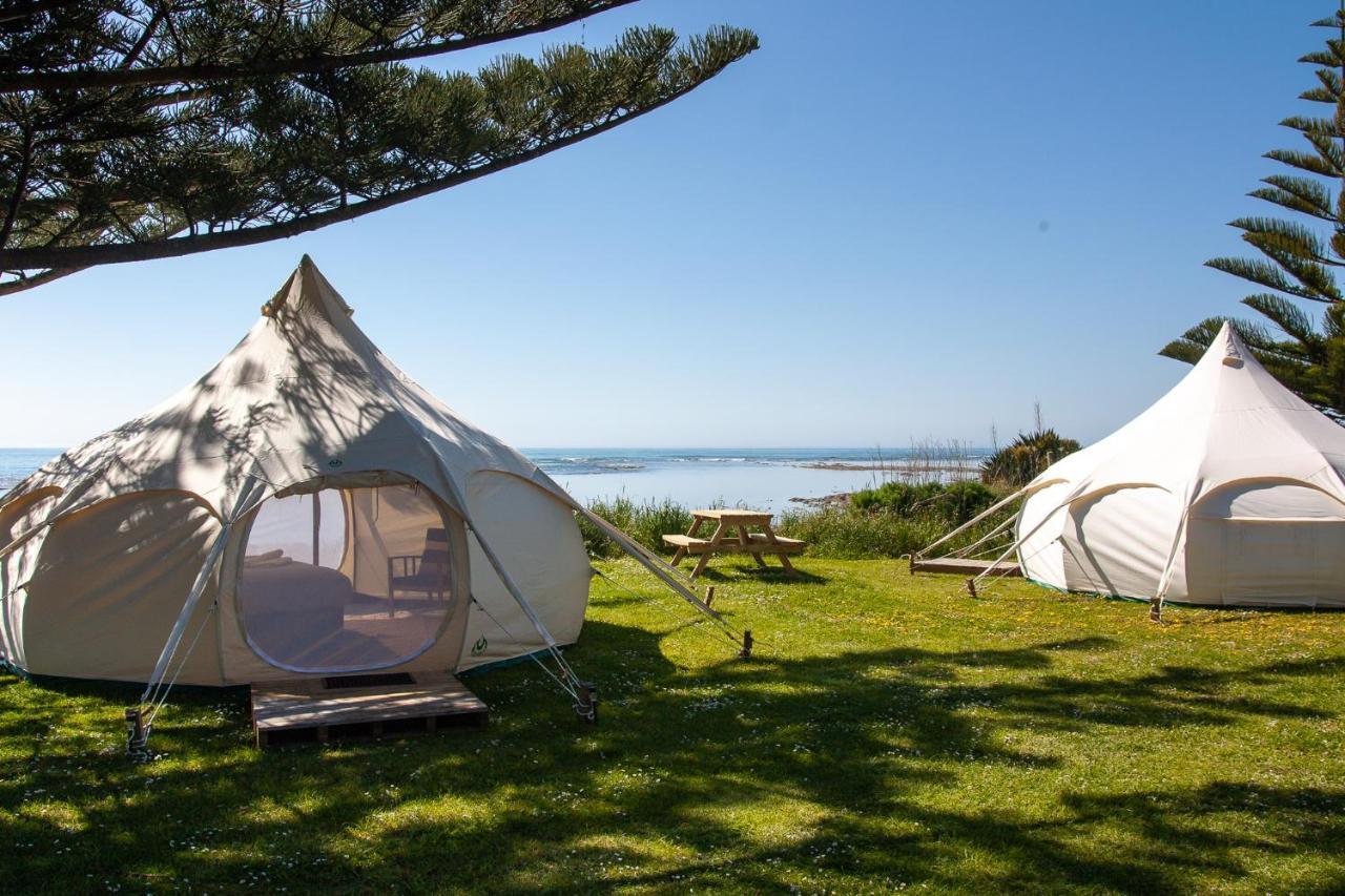 Tatapouri Bay Hotel Gisborne Exterior photo